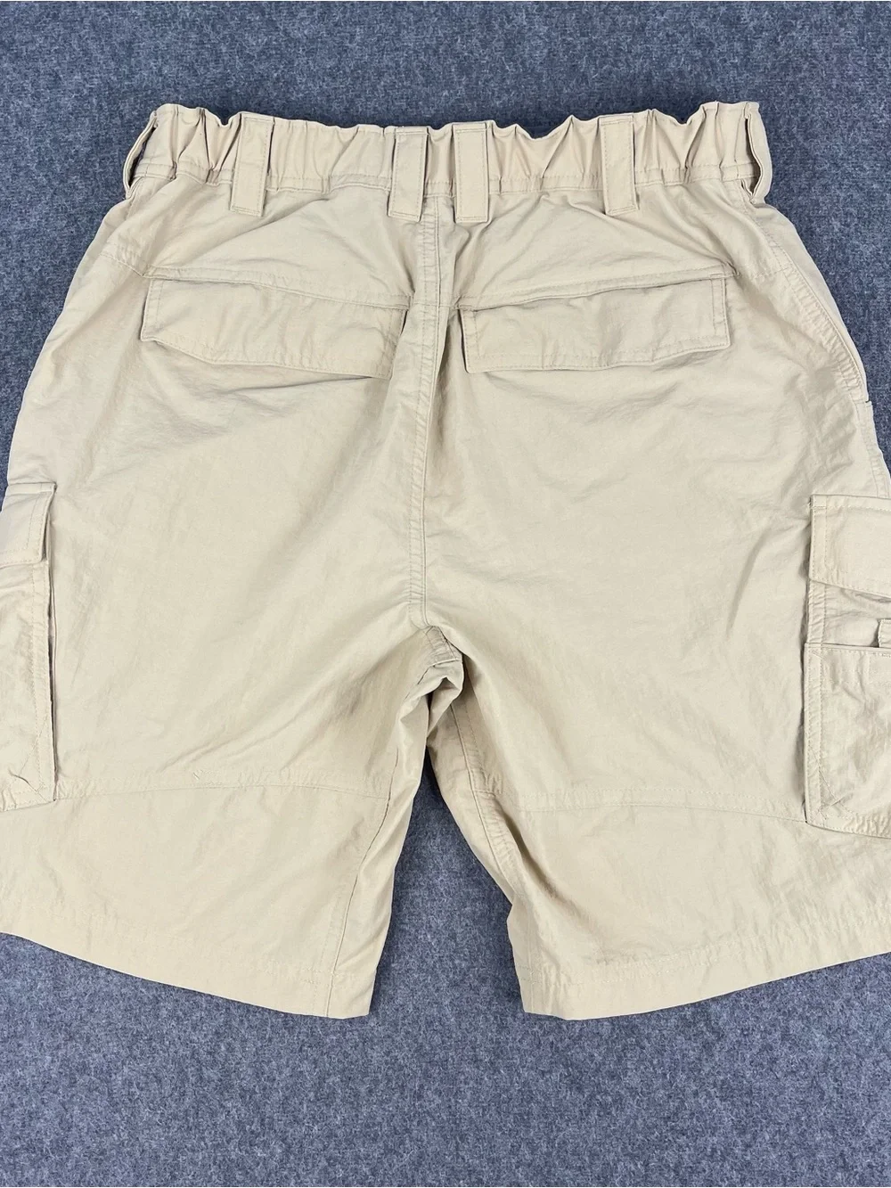 REI Shorts Mens M 30x9 Tan Sahara Cargo Shorts Hybrid Hiking Camping Quick Dry